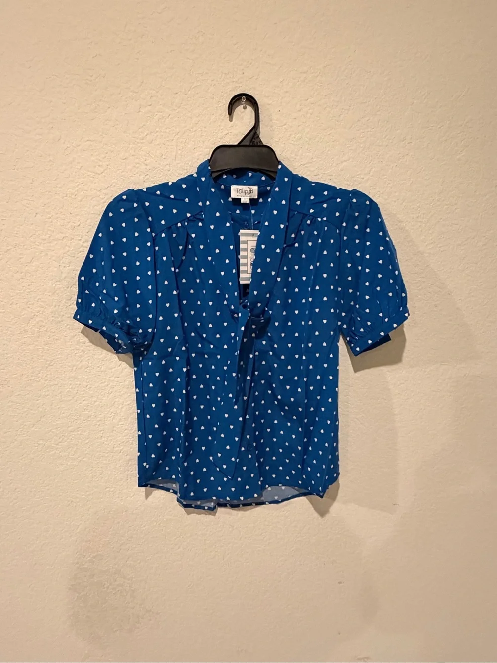 Tolipa Royal Blue Heart Print Button-Up Blouse - Picture 3 of 3